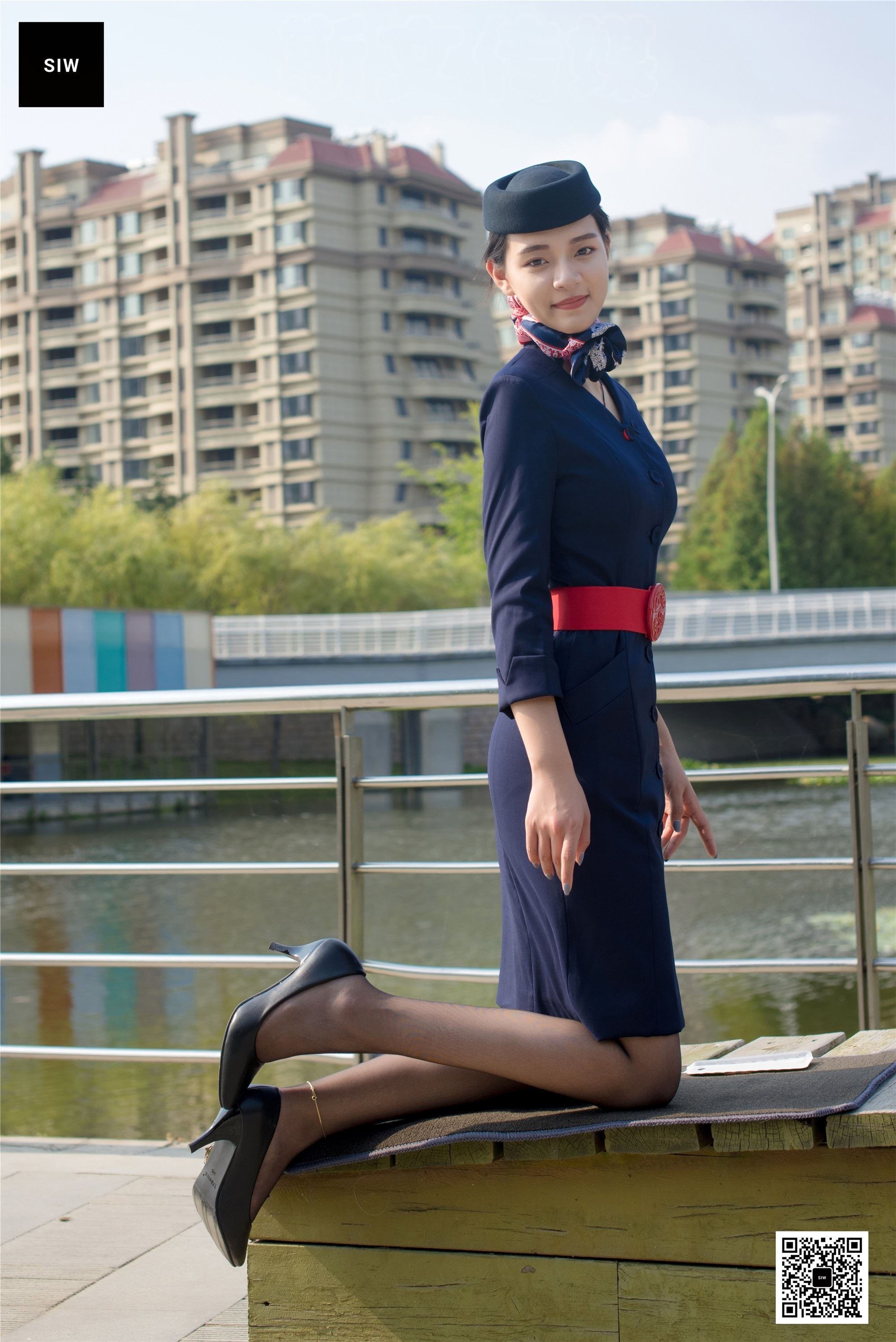 SIW斯文传媒 051 东航工装制服帽子丝巾套裙四件套 - 思琪